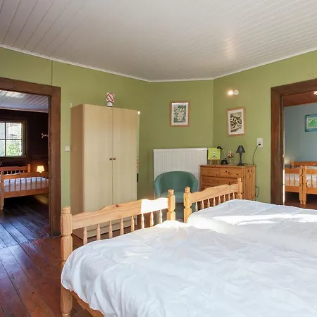 Beautiful In Coo With Private Pool